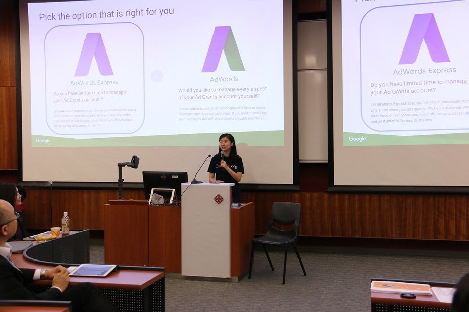Ms. Mandy Ng, Account Manager of Google Hong Kong, shared tips for using Google AdWords. In order to maximise the reach to audience, NPOs may optimise search by improving quality score and ad ranking through technical optimisation, keyword research and content improvement.